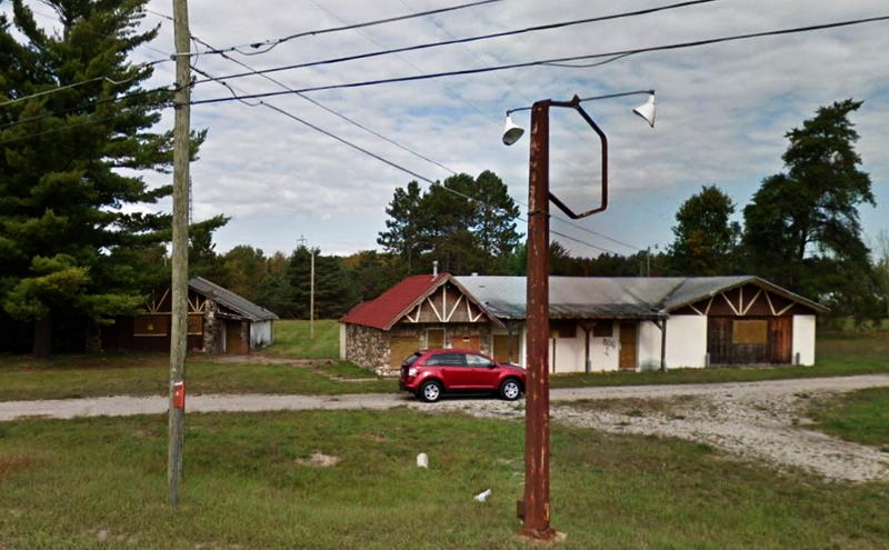 Atlanta Gas Station and Cabins - Street View 2015